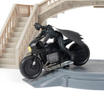 دي سي كهف باتمان مع الشخصية ودراجة مجسمات الشخصيات DC