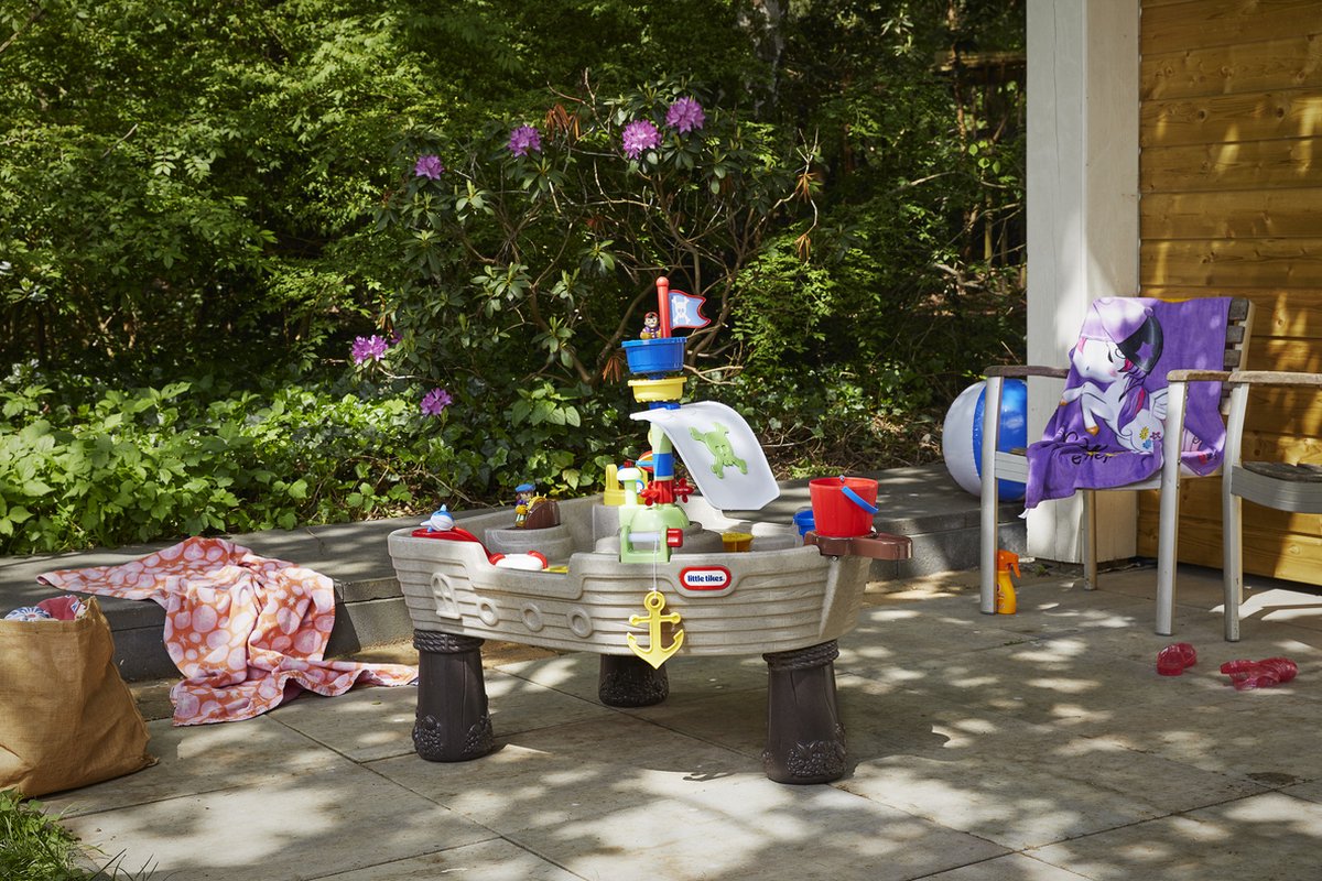 ليتل تايكس سفينة القراصنة طاولات الماء Little Tikes