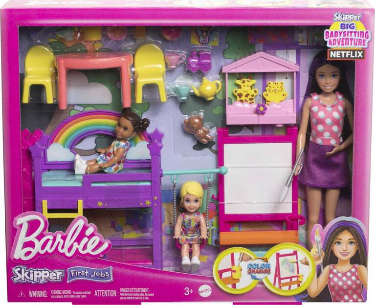 باربي مجموعة العاب الرعاية النهارية دمية مع اكسسوارات Barbie