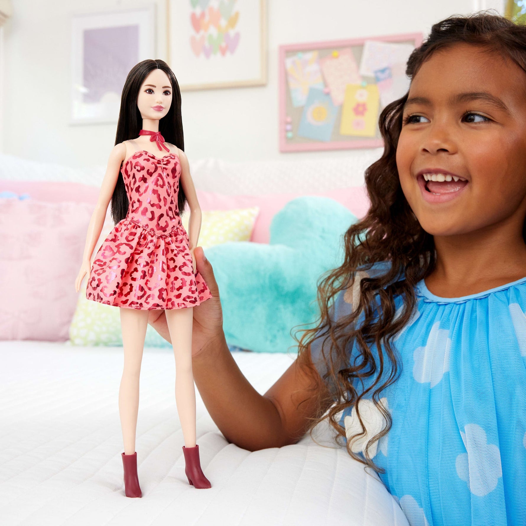 باربي دمية فاشونيستا بفستان وردي دمى الشخصيات Barbie