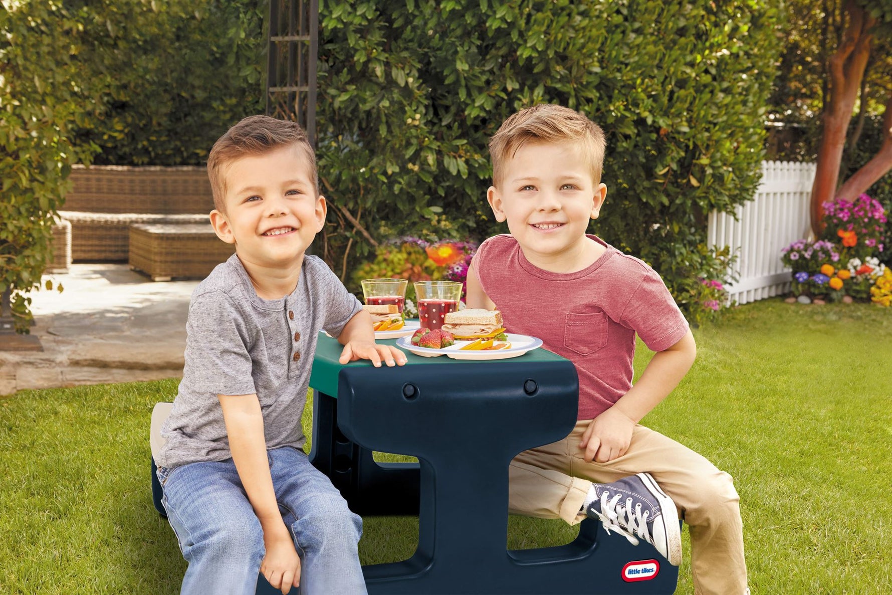 ليتل تايكس طاولة الغابة الخضراء منازل خارجية Little Tikes