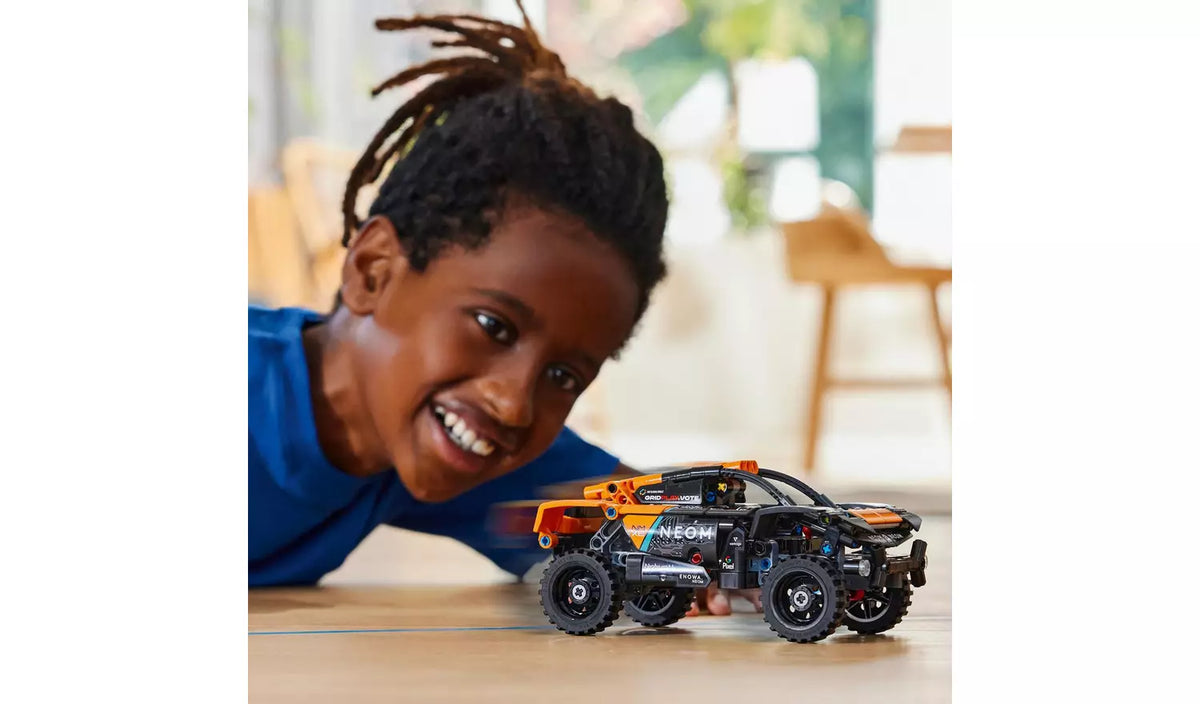 ليجو تكنيك مكعبات بناء سيارة سباق نيوم ماكلارين اكستريم مكعبات التركيب LEGO