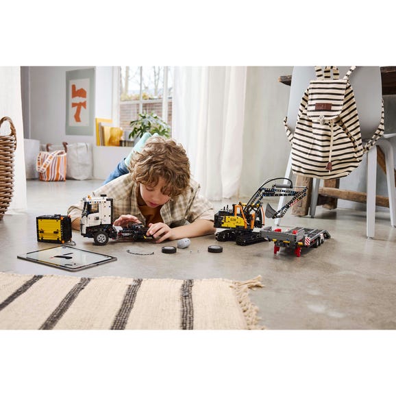 ليجو مكعبات بناء احنة فولفو وحفارة كهربائية مكعبات التركيب LEGO