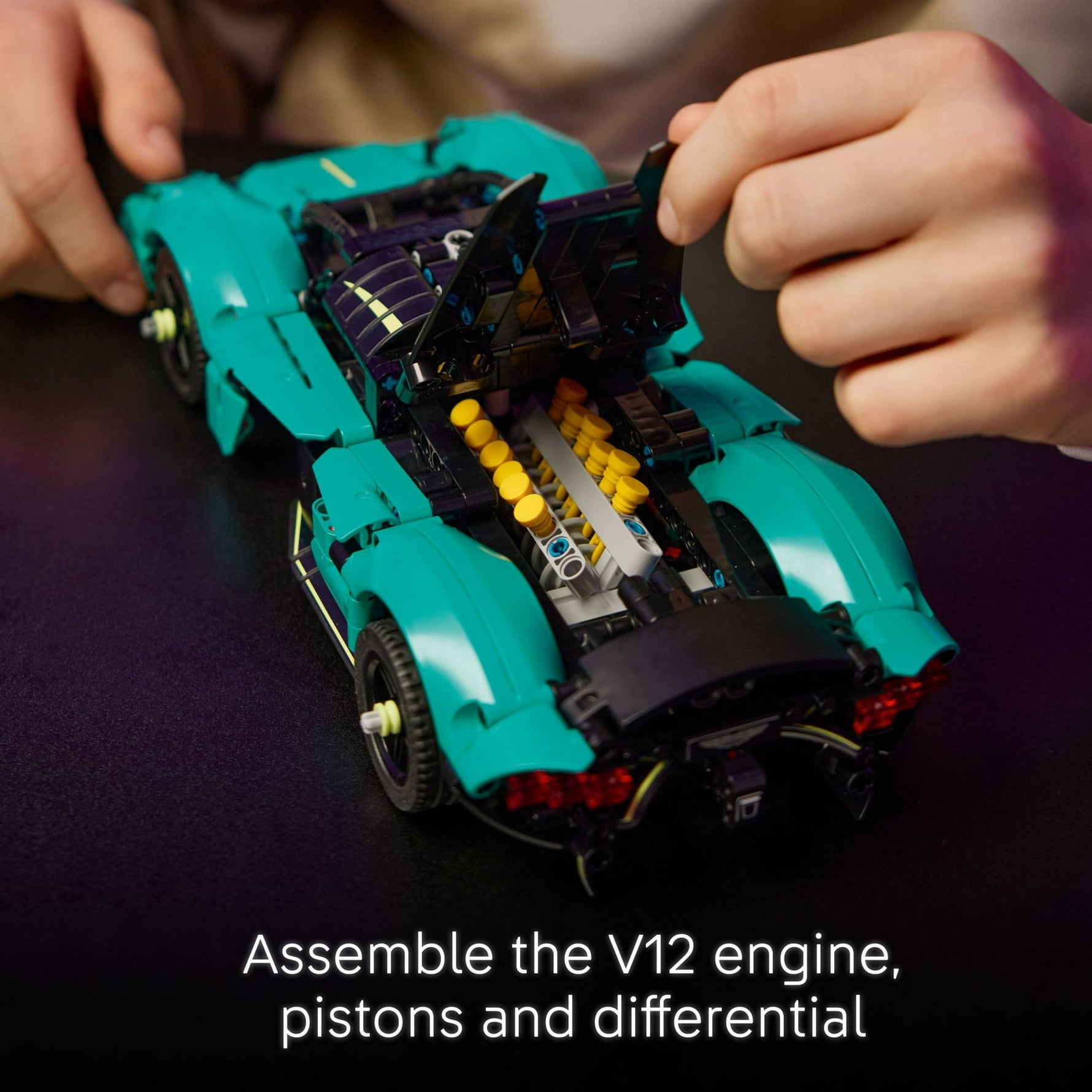 ليجو 42208 تكنيك سيارة أستون مارتن فالكيري مكعبات التركيب LEGO