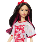 باربي دمية أزياء باربي تويست اند تيرن بشعر مموج بلون أسود دمى الشخصيات Barbie
