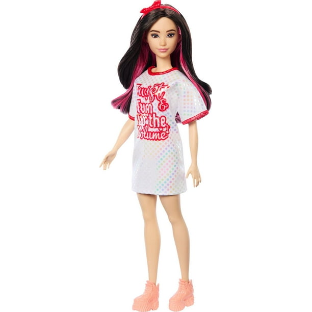 باربي دمية أزياء باربي تويست اند تيرن بشعر مموج بلون أسود دمى الشخصيات Barbie