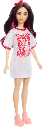 باربي دمية أزياء باربي تويست اند تيرن بشعر مموج بلون أسود دمى الشخصيات Barbie