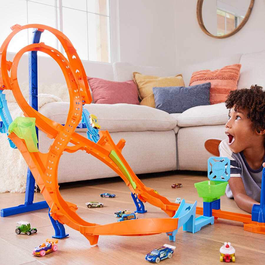 هوت وبلز مجموعة مسار القفز العمودي مركبات مع مسار HotWheels