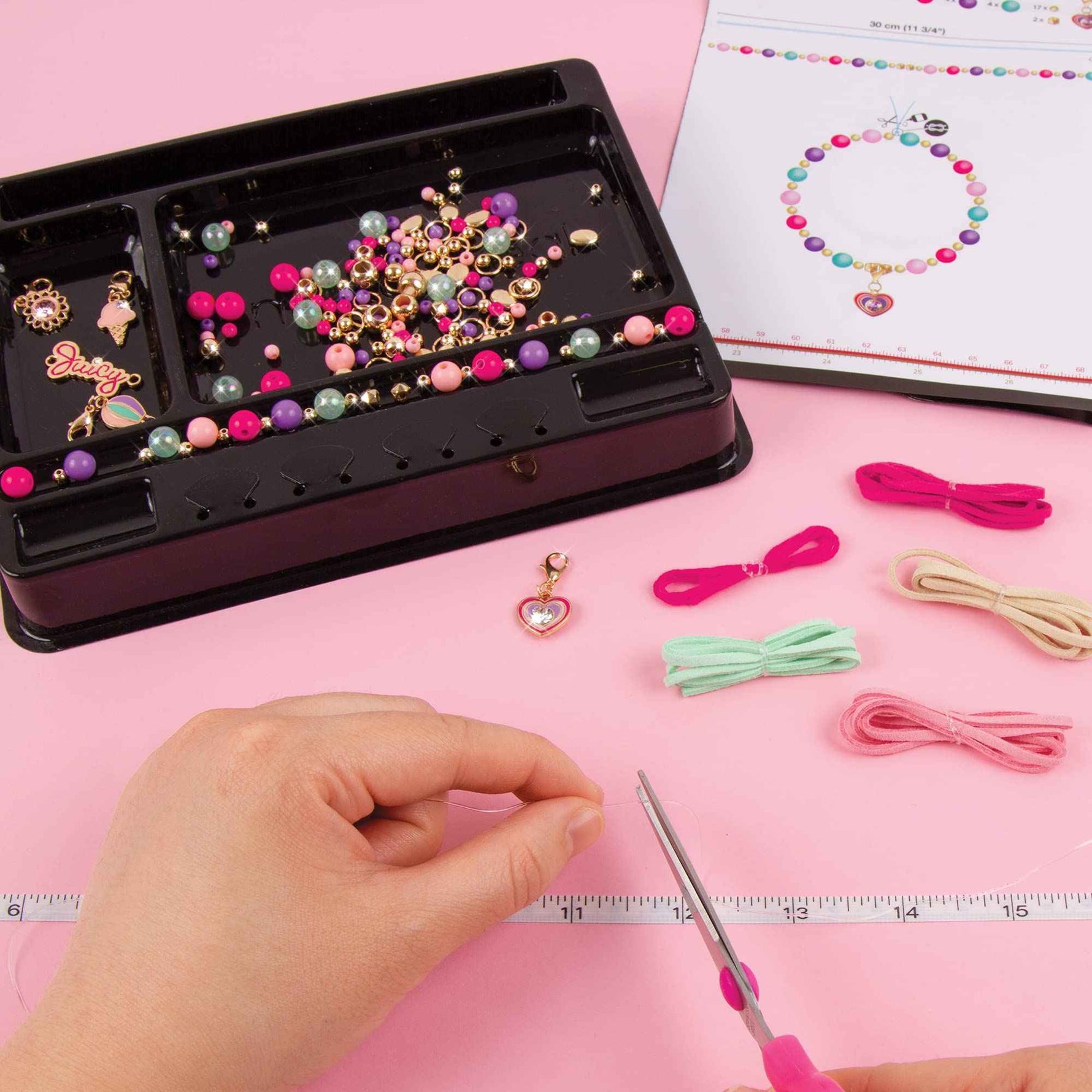 ميك ات ريل صانعه أساور وسلاسل اليد 138 قطعه الخرز والاكسسوارات Make it Real