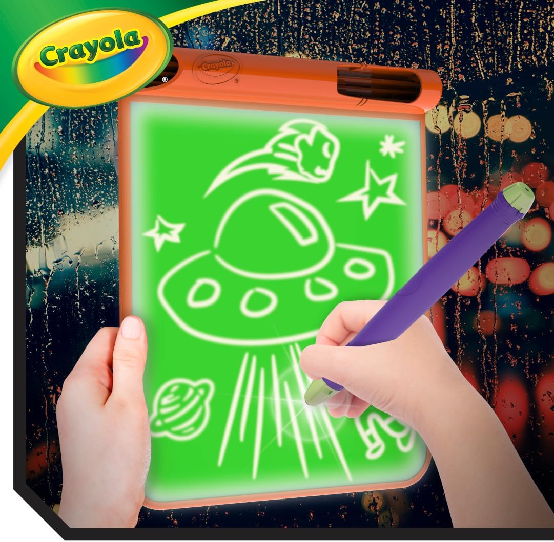 كرايولا استوديو الفن المتوهج من ترافل جلو Crayola