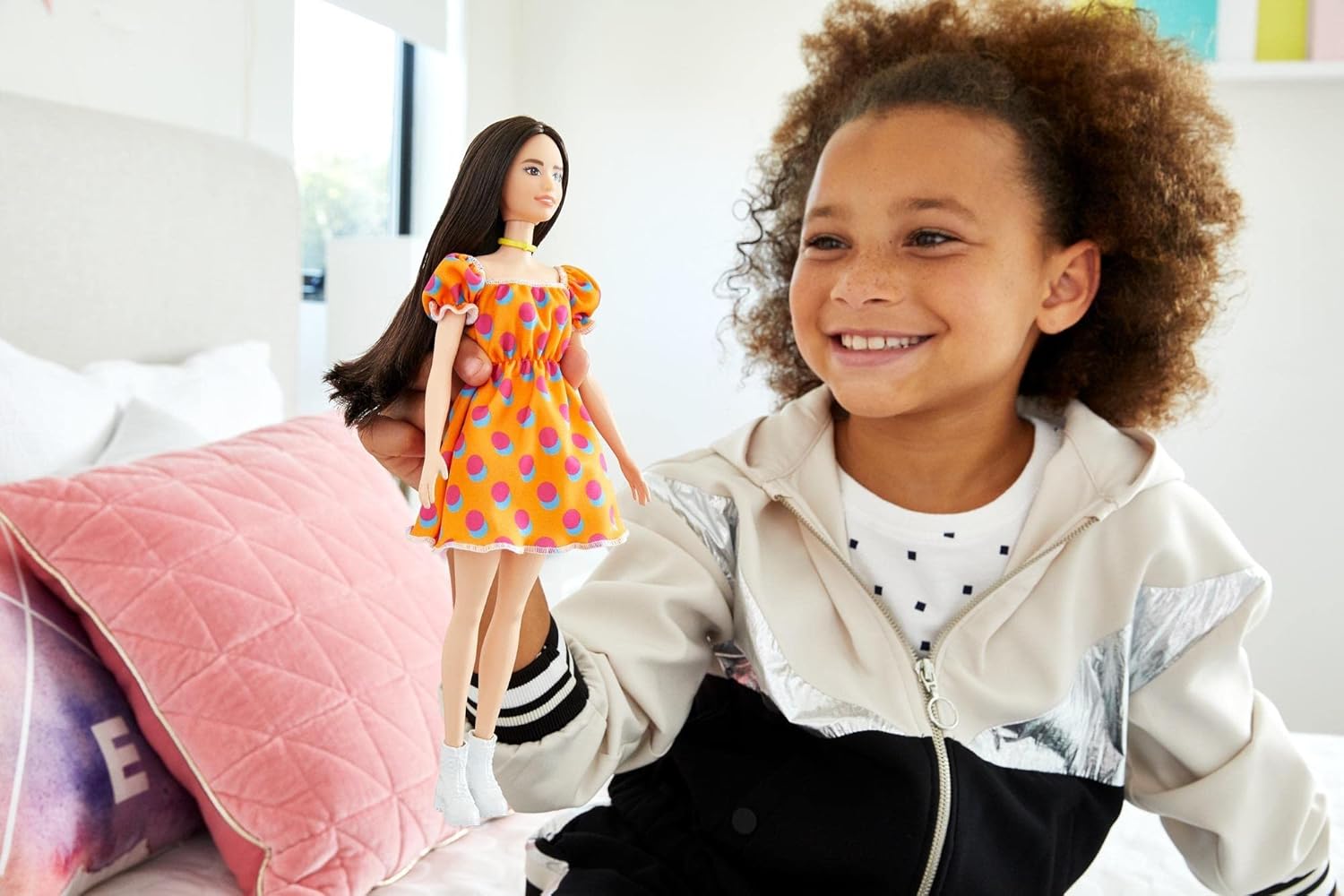 باربي دمية فاشنيستا بشعر داكن دمى الشخصيات Barbie