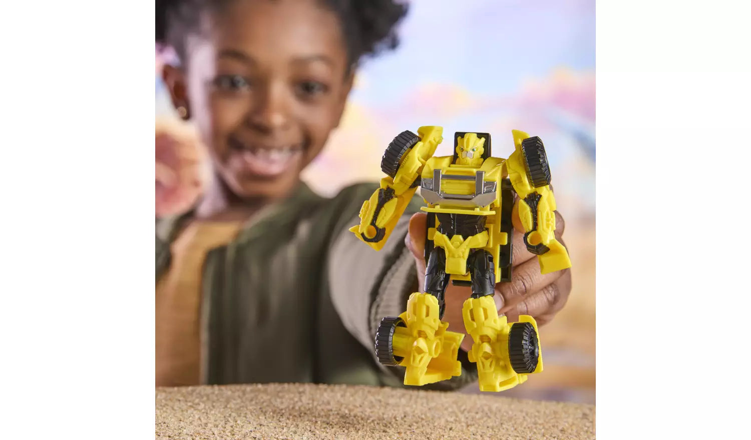 ترانسفورمرز مجسم بامبلبي سايبر وورلد شخصيات كرتونية Transformers