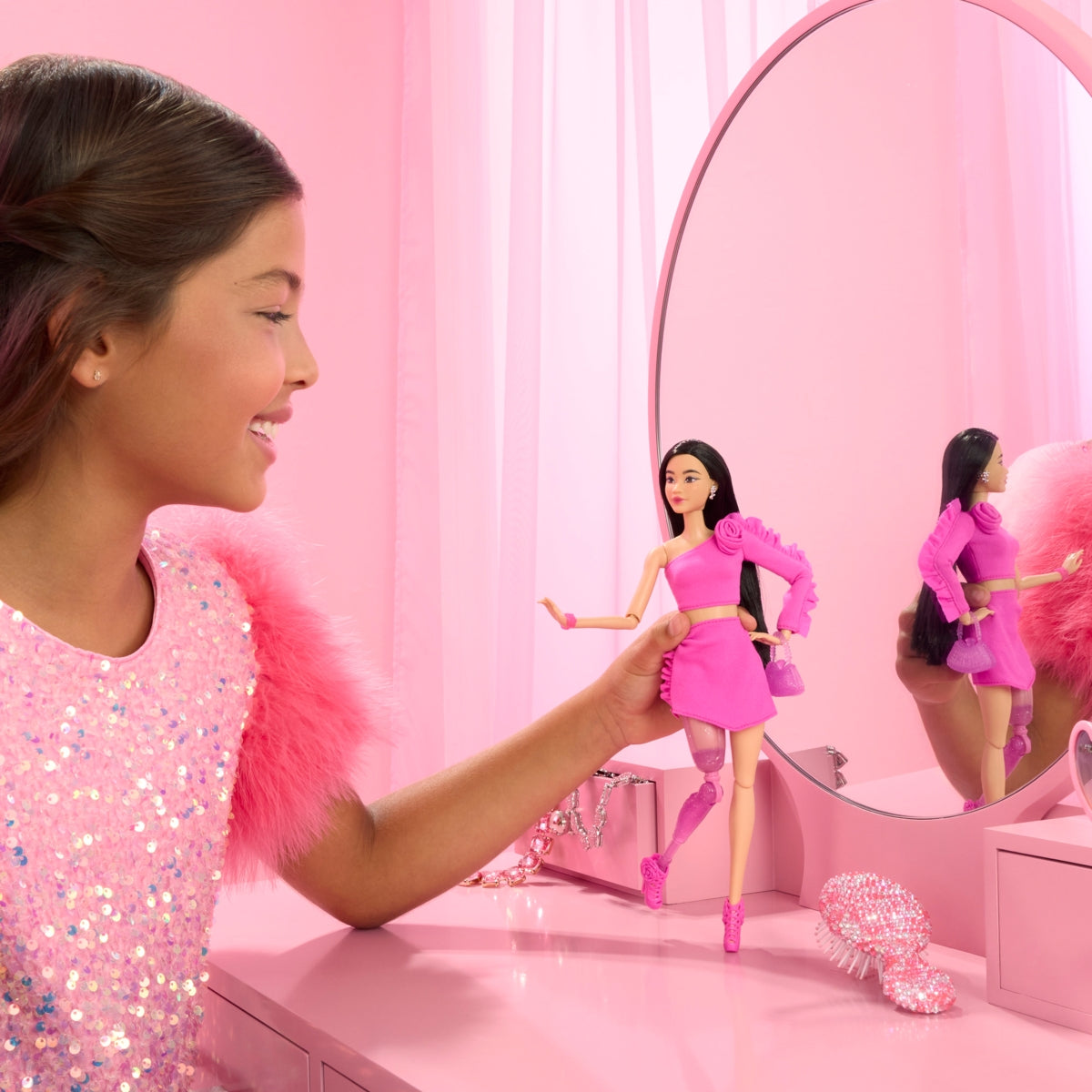 باربي دميةفاشونيستاس بساق اصطناعية دمى الشخصيات Barbie