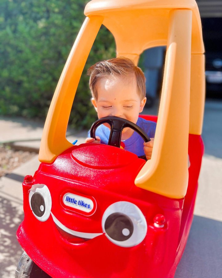 ليتل تايكس سيارة كوزي كوبي حمراء مركبات الدف Little Tikes