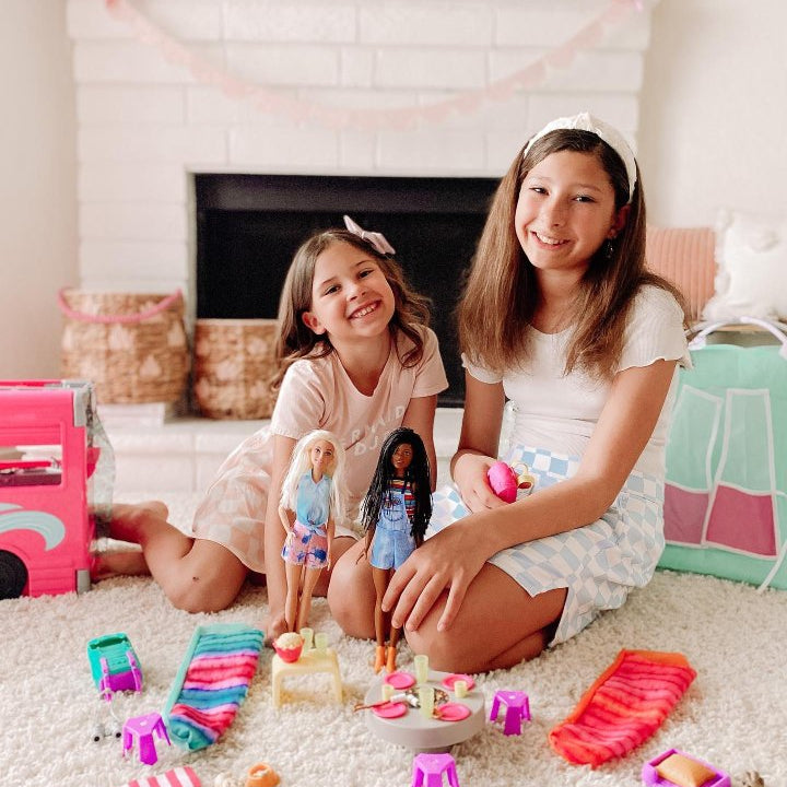 دمية تخييم بروكلين مع 10 اكسسوارات دمية مع اكسسوارات Barbie