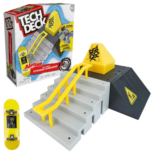 تيك ديك هرم ولوح تزلج للأصابع مركبات مع مسار TECH DECK