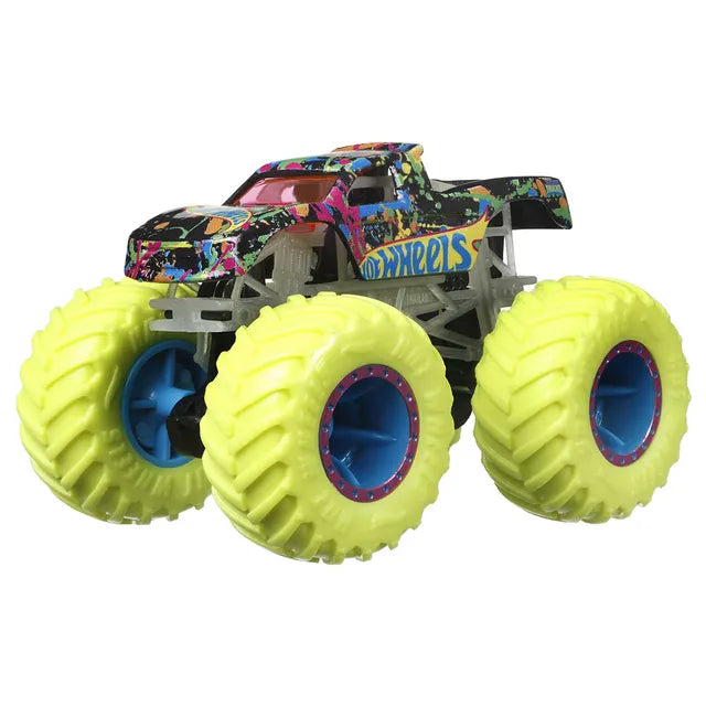 هوت ويلز مركبة متوهجة في الظلام متنوعة المركبات المتنوعه HotWheels