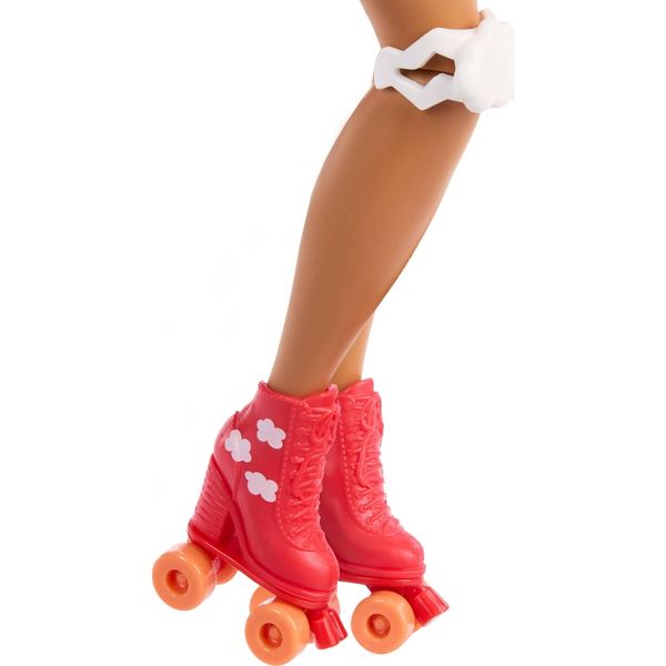باربي دمية تيريزا بعجلات تزلج دمية مع اكسسوارات Barbie