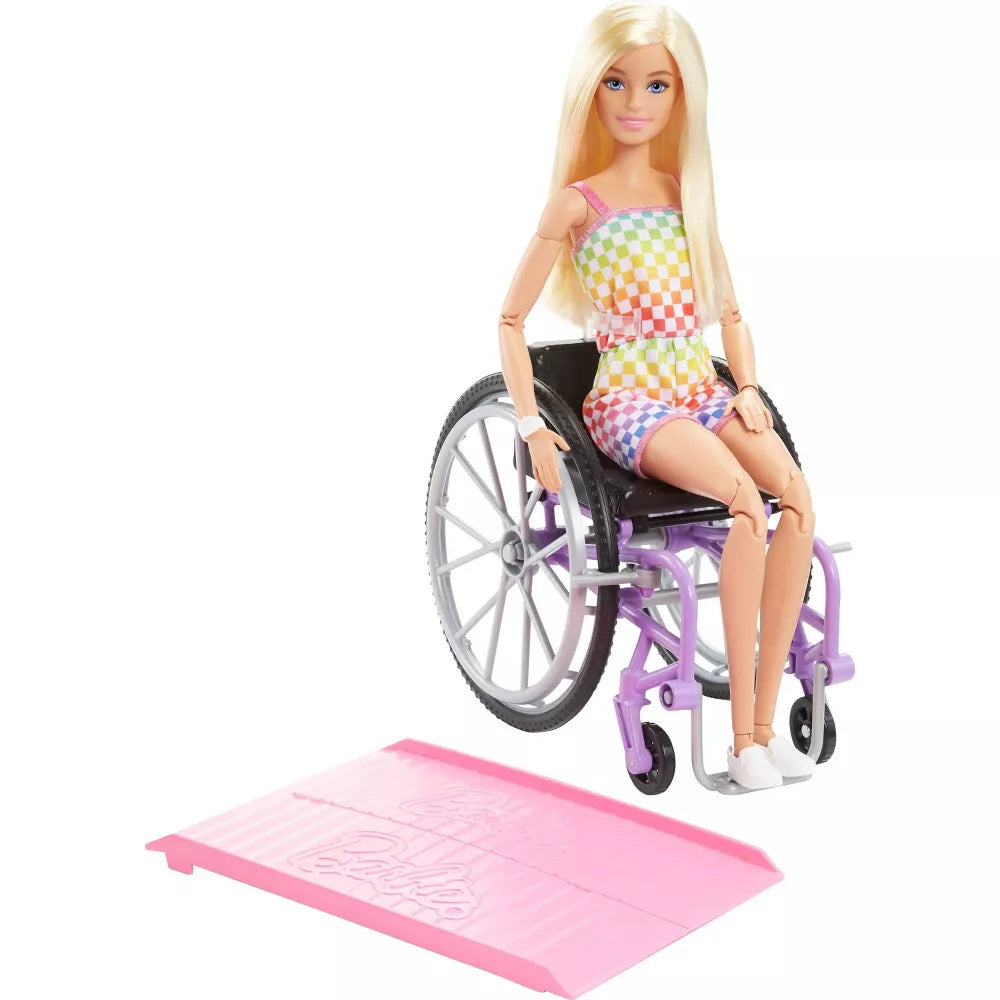 باربي دمية فاشونيستا مع كرسي متحرك ومنحدر دمية مع اكسسوارات Barbie