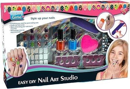 استوديو فن الأظافر الخرز والاكسسوارات LOCAL