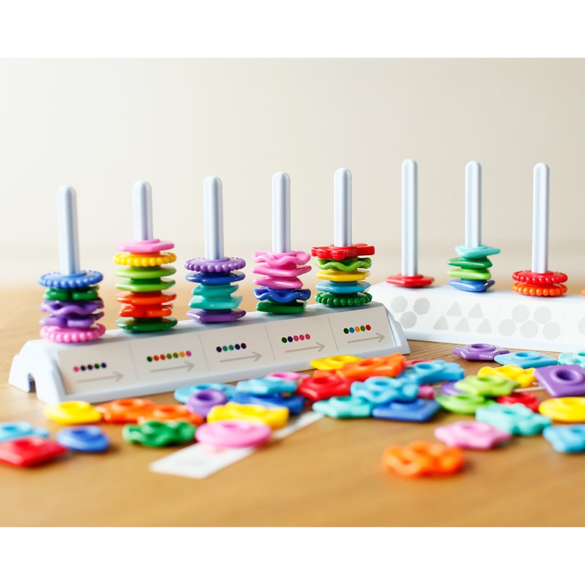 لعبة تحدي الأشكال والألوان العاب لوحية LOCAL