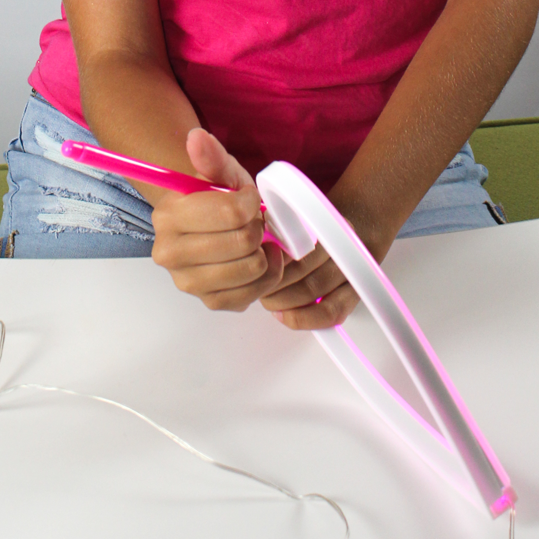 وي كول لعبة أضواء الحائط النيون الخرز والاكسسوارات Compound Kings