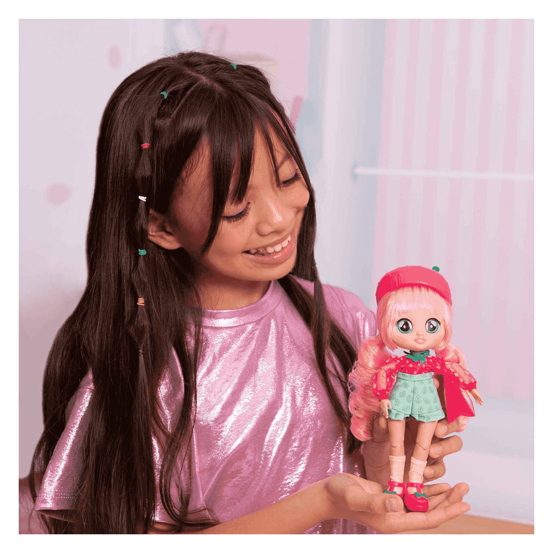 كراي بيبيز دمية ايلا دمية مع اكسسوارات CRY Babies