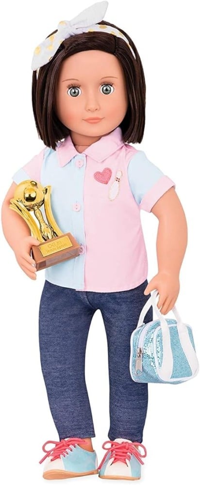 أور جينيريشن دمية ايفيرلي في البولينج دمية مع اكسسوارات Our Generation