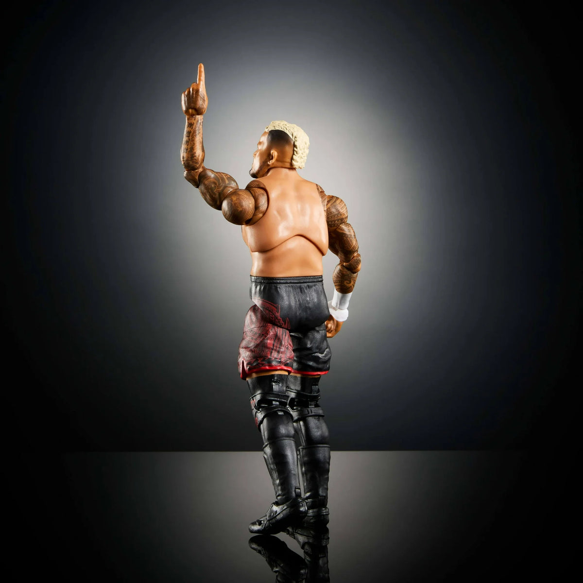 دبليو دبليو اي مجسم سولو سيكوا وملحقاته مجسمات الشخصيات WWE