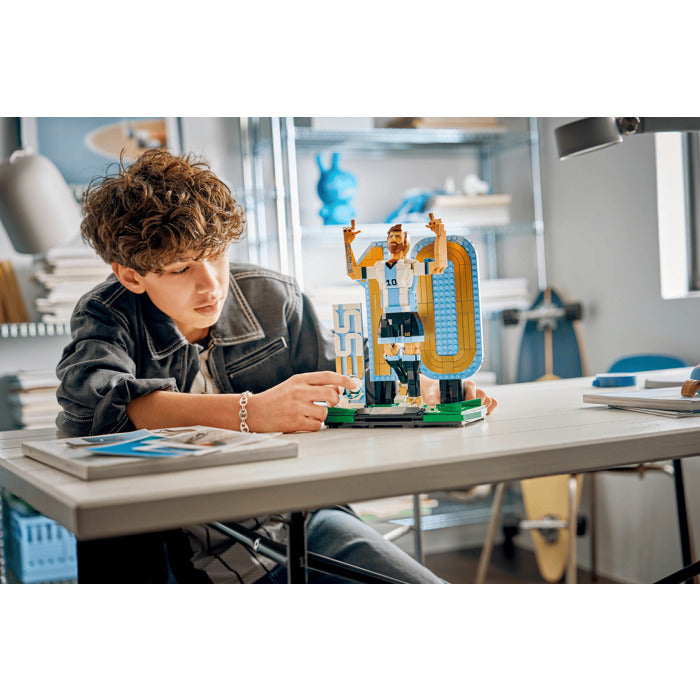 ليجو 43015 إيديشن احتفالية ليونيل ميسي مكعبات التركيب LEGO