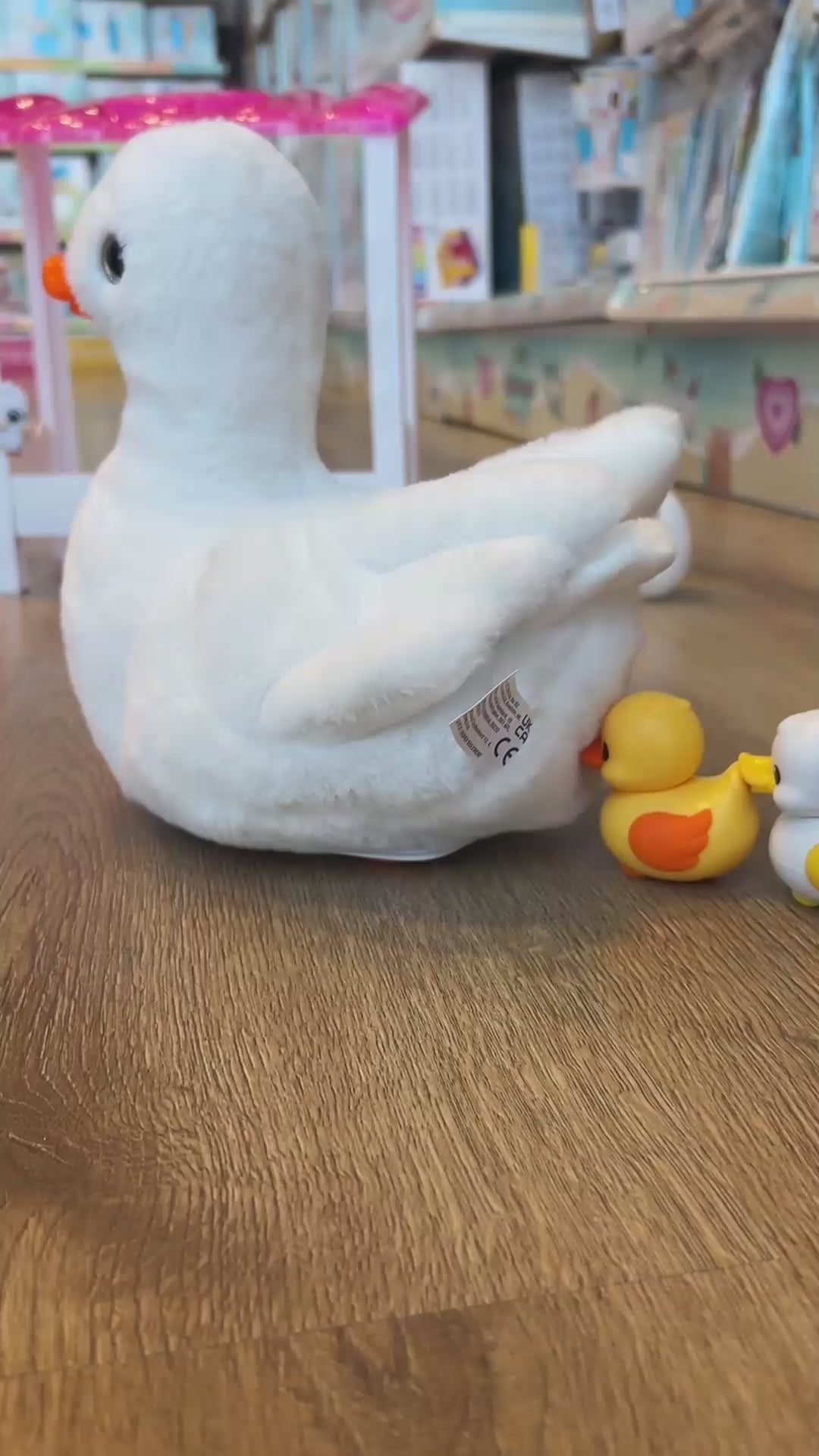 Pets Alive Mama Duck & Baby Surprise